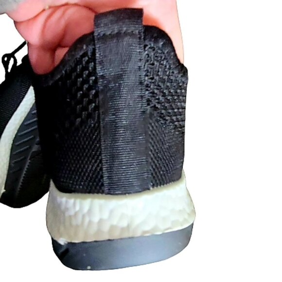 NWOT very Light running shoes. Black and White.  Fabric upper size 7 - Picture 3 of 4